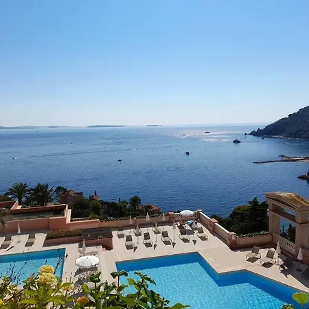 Un Balcon Sur La Mer *